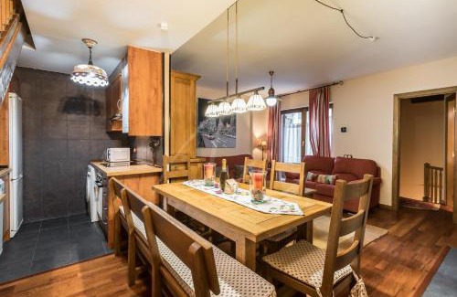 Bossost Ski Chalet | Casa Garona by SeaMount Rentals