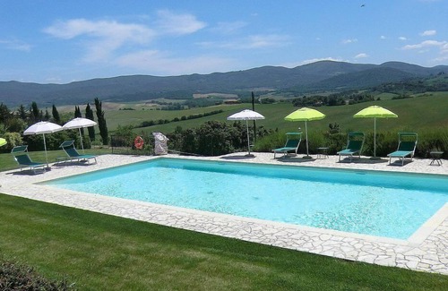 Lano House | Casa Gelso C: A cozy and welcoming apartment that is part of an ancient country house in the characteristic style of the Tuscan countryside, with Free WI-FI.