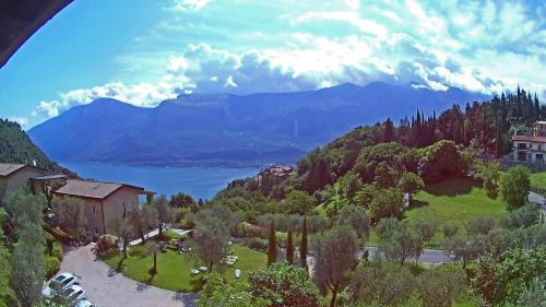 Pieve House | Casa Giacomina garden and Lake view by Gardadomusmea