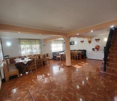 Moeciu de Sus House | Casa Gigi Lupoiu