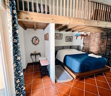 Banzao House | Casa Girassol with a beautiful private Pool and Garden