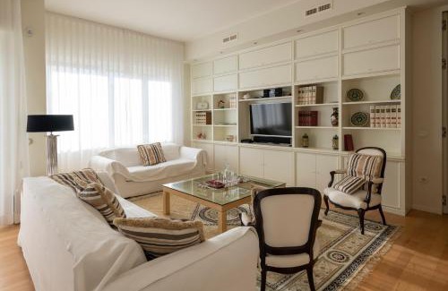 Pesaro Apartment | Casa Gramsci luxury apartment