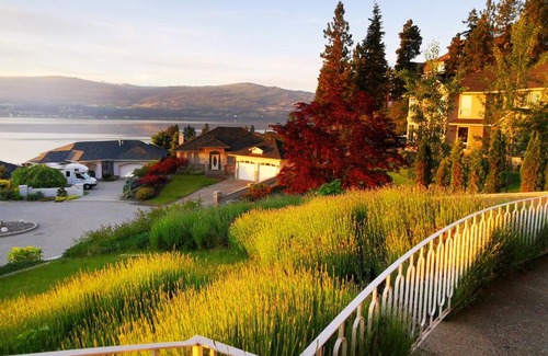 Lakeview Heights Bed & Breakfast | Casa Grande Lakeview Suite