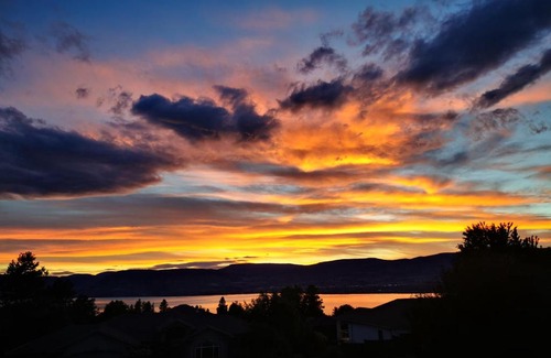 Lakeview Heights Bed & Breakfast | Casa Grande Lakeview Suite