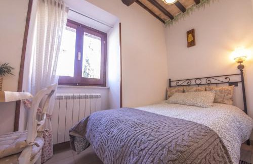 Palazzo Apartment | Casa Graziella Piccolo Pied à terre nel Castello di Palazzo d'Assisi