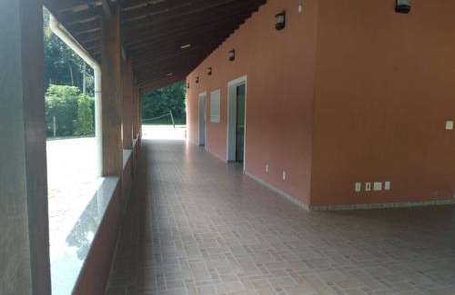 Jardim Primavera House | Casa Guacuri - Casa de temporada e eventos - apartamentos com suítes - Piscinas e Amplo Estacionamento