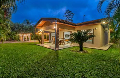Penas Blancas House | Casa Heliconias La Fortuna Private Pool