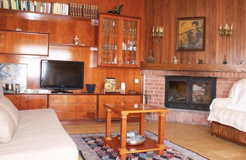 Berrikano House | Casa Honora with Garden