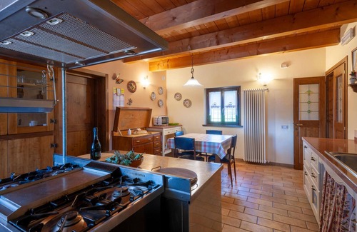 Cartoceto House | Casa Il Monte