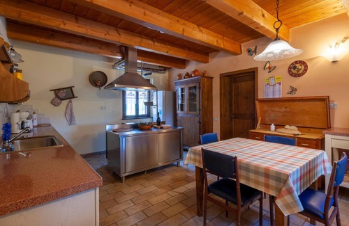 Cartoceto House | Casa Il Monte