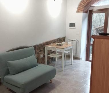 Pietrabuona Apartment | Casa in Bocca al Fiume