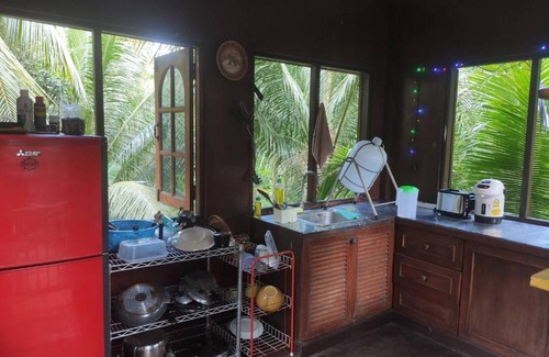 Wok Tum House | Casa in legno stile Thailandese su palafitta