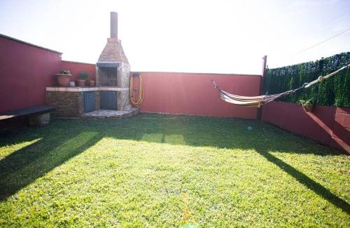 Monte House | Casa independiente con chimena, jardín y barbacoa