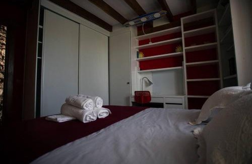 Monte House | Casa independiente con chimena, jardín y barbacoa