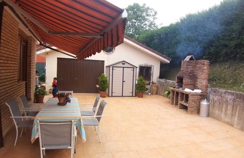 Villaescusa Ski Chalet | Casa Independiente CON Piscina Y Barbacoa Junto A Parque DE Cabarceno