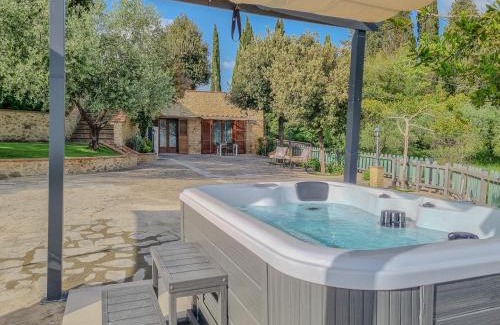 Poggibonsi House | Casa Iris - Home In the heart of Tuscany & jacuzzi
