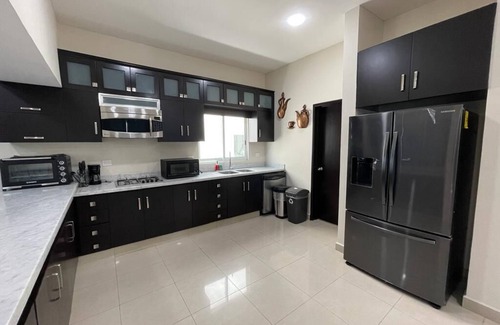 Marina Mazatlan House | Casa Isla Marina, Exclusivo Alojamiento Ubicado en la Marina de Mazatlán!