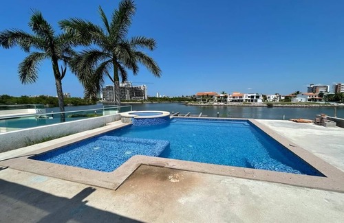 Marina Mazatlan House | Casa Isla Marina, Exclusivo Alojamiento Ubicado en la Marina de Mazatlán!
