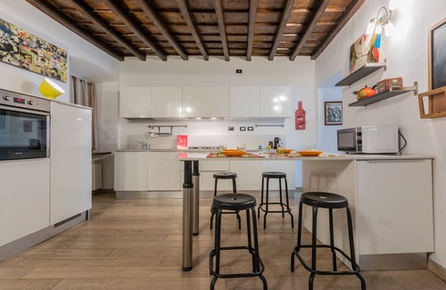 Historic Centre Apartment | Casa IV Marzo al Quadrilatero by Wonderful Italy