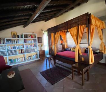 Hoyos House | Casa Jardín Sierra de Gata