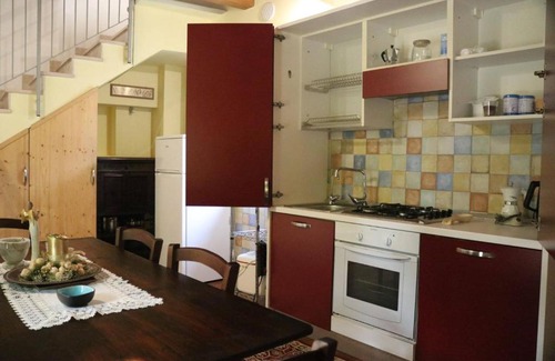 Borgo Milano Apartment | Casa Jasmin, 2 floors, private garden