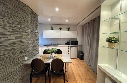 Brive-la-Gaillarde Apartment | Casa Jaubertie -Cosy & Chaleureux T2 -Hyper centre