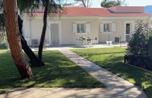 San Pietro a Mare House | Casa Kia- Dog Friendly ! excliusive fenced garden in pine forest - sea at 3min.