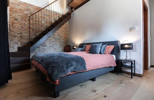 Asti Villa | Casa Klous