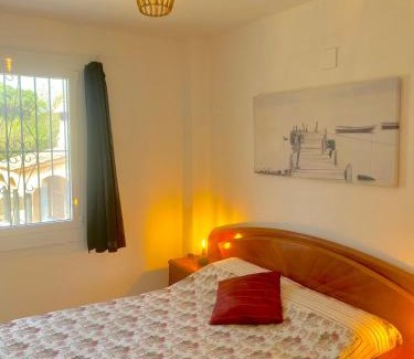 Mont Barbat House | Casa La Alegria