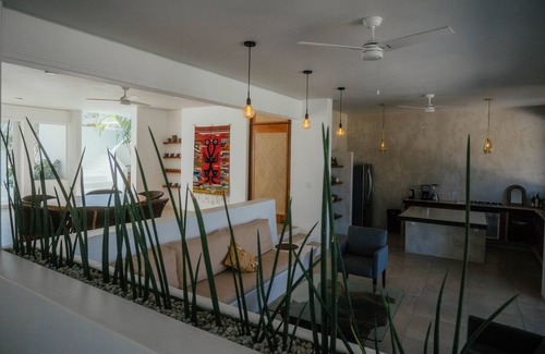 Emiliano Zapata Villa | Casa La Bomba - Luxury and Serenity atop La Punta