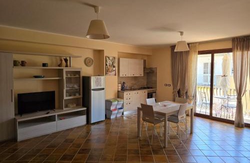Sant'Alessio Siculo House | Casa La Ferula apt2 vicino al mare e Taormina con balcone