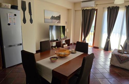 Sant'Alessio Siculo Apartment | Casa La Ferula apt1 vicino al mare e Taormina