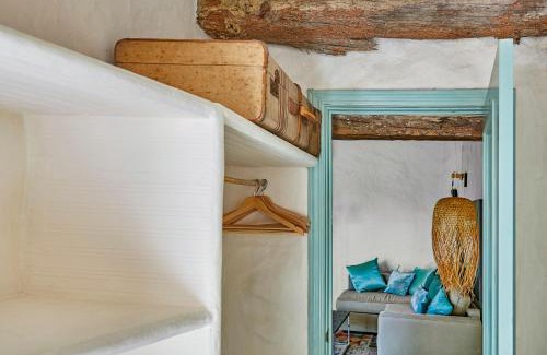 Canyelles House | Casa La Premsa at Masia Nur Sitges, Adults only