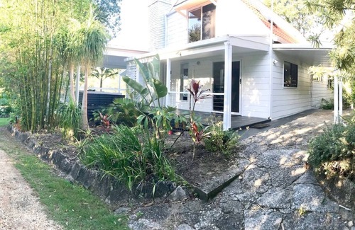Valla House | Casa Las Valla, Coastal Country Retreat House NSW, Private, Spacious
