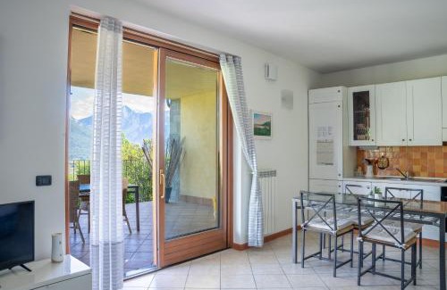 Colico Piano House | Casa latteria Lake Como
