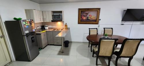 Los Naranjos Apartment | Casa Laureles 2do Parque