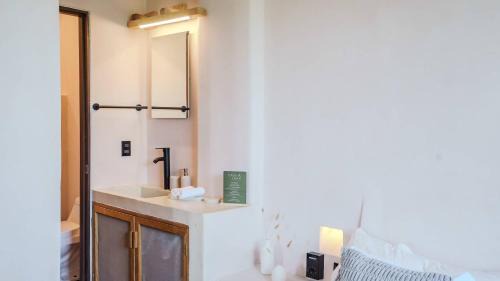 Brisas de Zicatela Apartment | Casa Leah Puerto Escondido - Seaside Oasis in Zicatela - 2 outdoor Pools - Steps 2 The Beach - AC for Comfort - 6