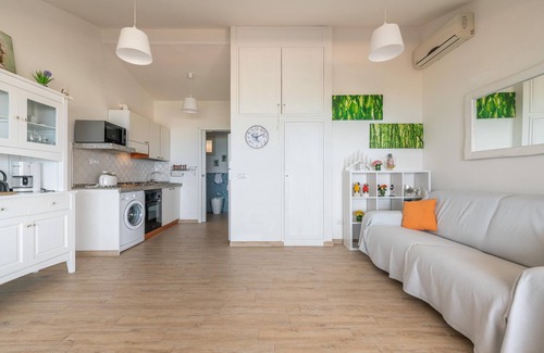 Costa Rei House | Casa Lella with Sea View, Terrace, Wi-Fi & A/C