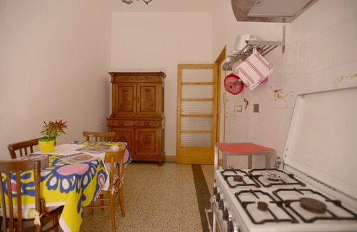 Vanchiglia Apartment | Casa Lescano - central and striking apartment in a historic house.