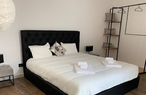 Lourinha Villa | Casa Letizia, modern, industrial-style villa near the beach