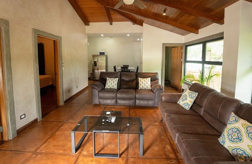 Avellanas Beach Apartment | Casa Libelula , Playa Avellanas
