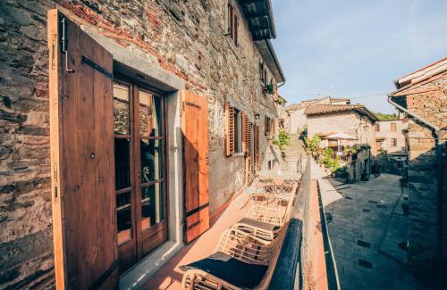 Poppi House | Casa Lierna 11