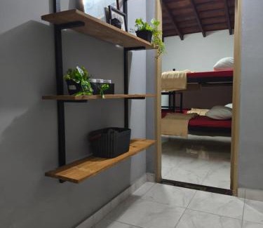 Encarnacion House | Casa Lilo