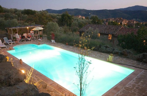 Panicale Apartment | CASA LORENZO ~ LIMONE. Stunning, peaceful family farmhouse apt with pool & views
