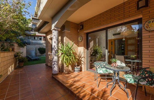 Canyelles House | Casa Lourdes