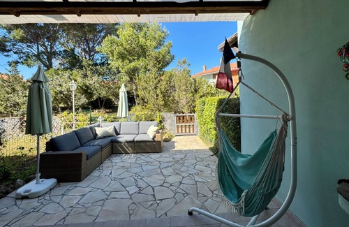 Porto Pino House | Casa Luna within walking distance of Porto Pino beach