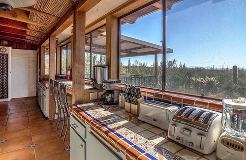Tucson Estates House | Casa Madero Desert Retreat with Hot Tub Under the Stars