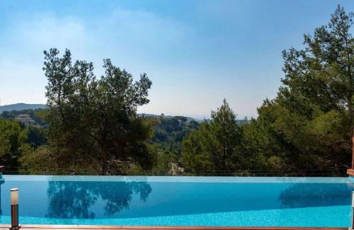 Cunit House | Casa Majestic