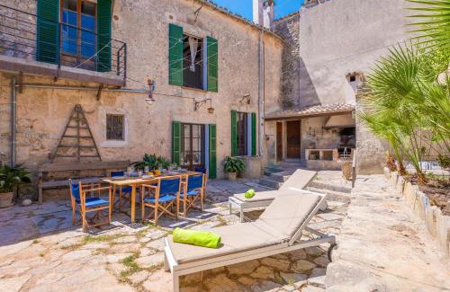 Mancor de la Vall Villa | Casa Mallorquina Con Encanto