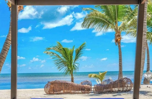 Marathon House | Casa Mare 5 bedroom 6 bath Tropical Oasis on the O